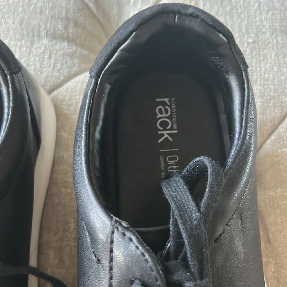 Nordstrom Super comfortable‎ 9 1/2 only worn twice